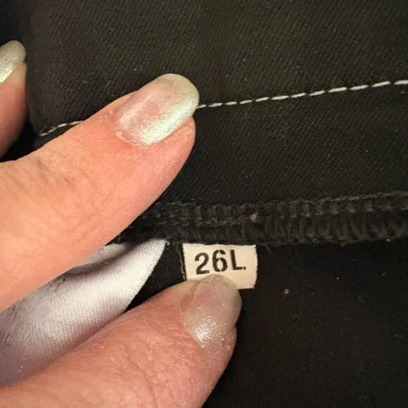 Black Breeches - 26L - Picture 3 of 4